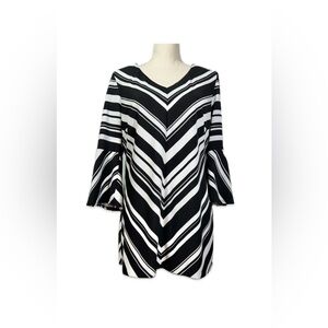 Coco Bianco Striped Blouse Women’s Size Large Black and White Tulip Sleeves